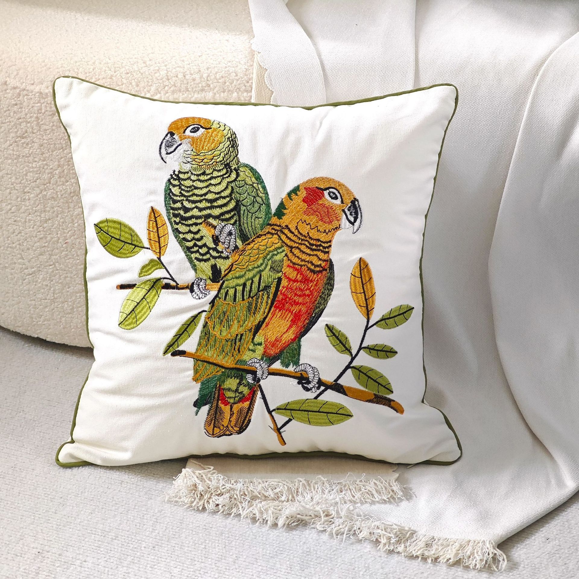 꽃 앵무새 (베개 코어 제외)