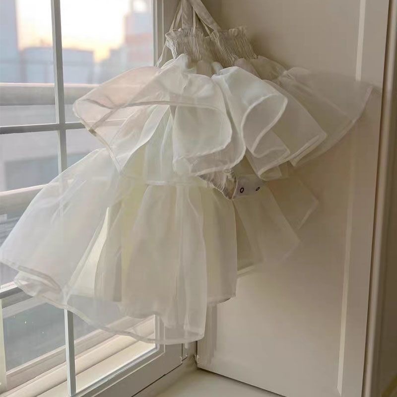 Korean style Instagram spring/summer baby princess halter top mesh romper dress for toddlers and infants.