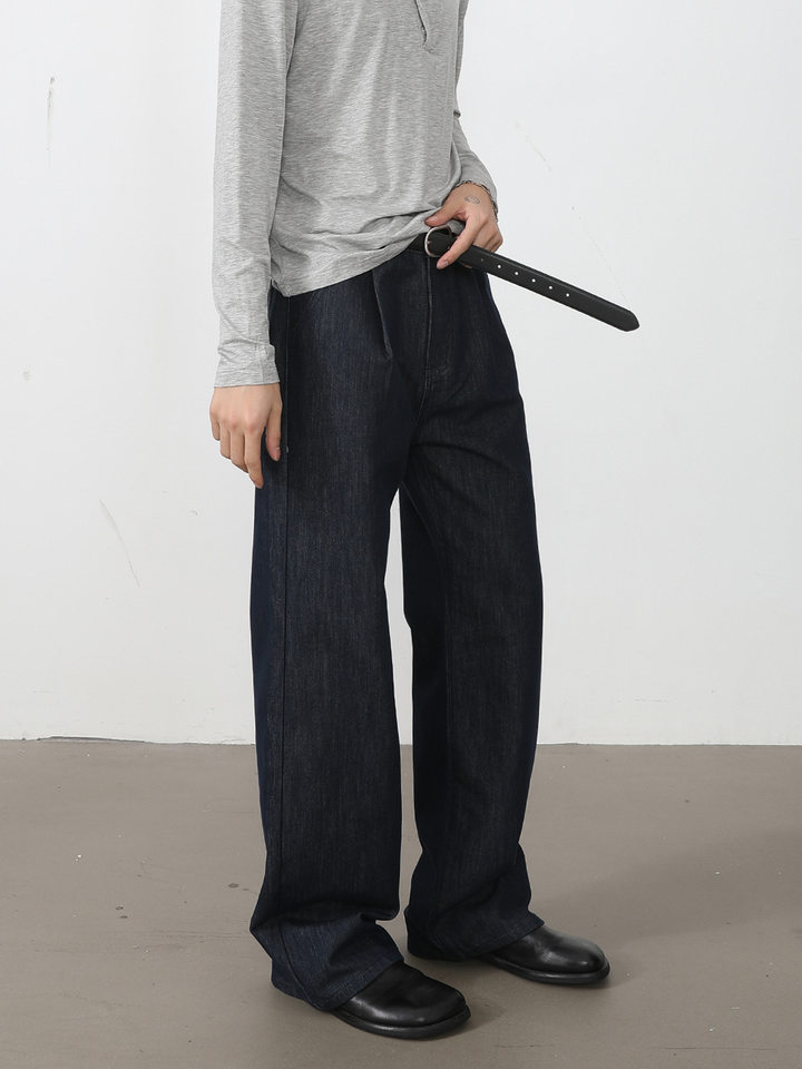 Quần jean nam ống rộng lưng trung, phom suông thoải mái, vải denim phối lụa sợi tổng hợp xếp li nhẹ — Cao bồi xanh, Cao bồi đen, Màu cà phê đậm