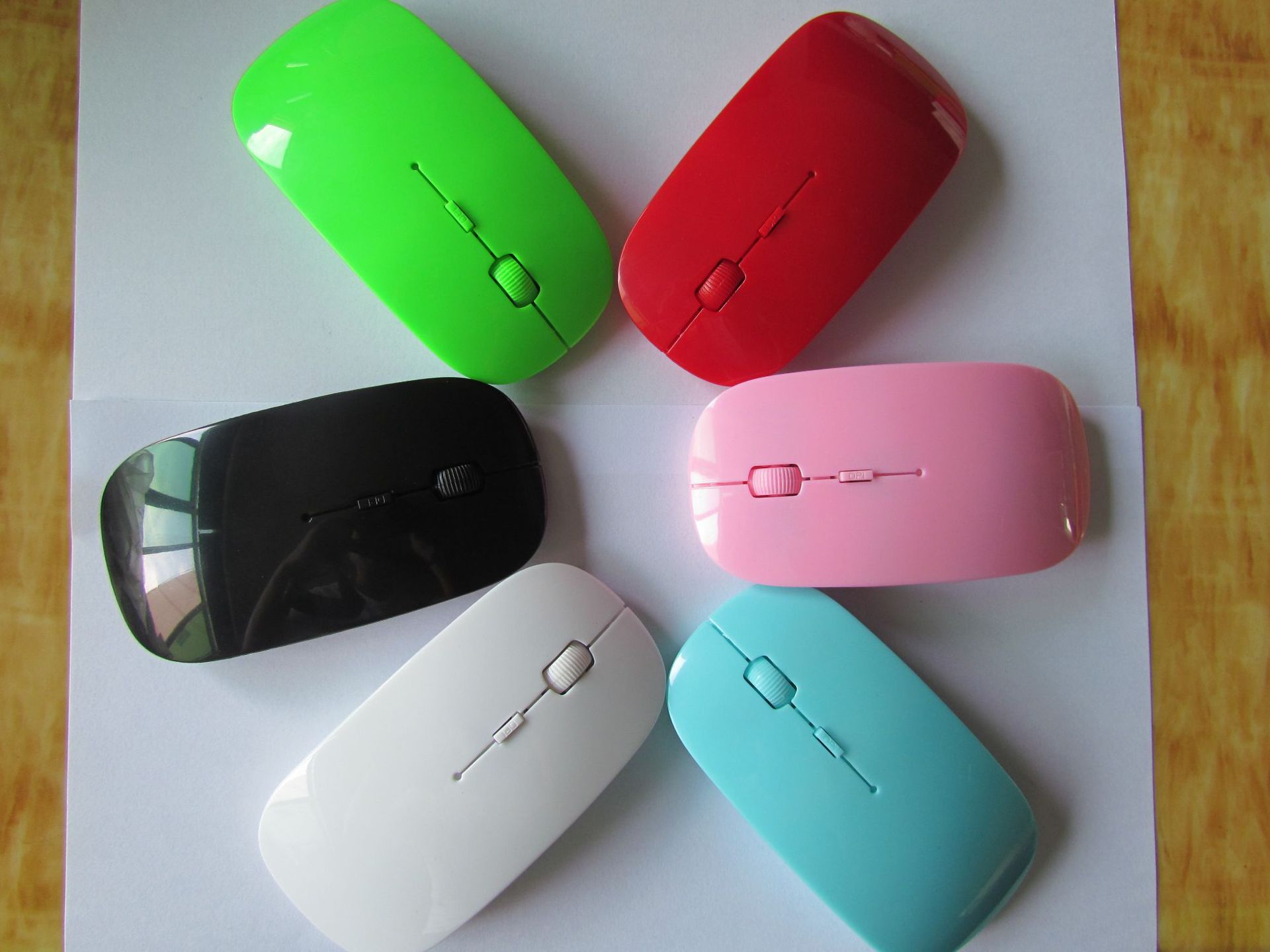 Fábrica directa transfronteriza nueva carga Bluetooth dual modo inalámbrico luminiscente computadora portátil de oficina ratón silencioso