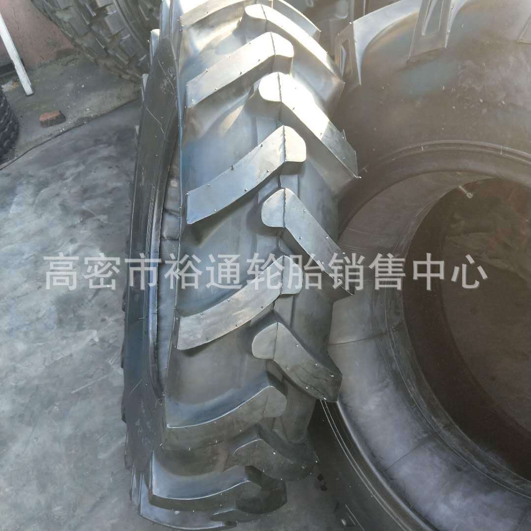 农用拖拉机人字四轮轮胎11.2 12.4 13.6 16.9-24-26-28-30-34-38