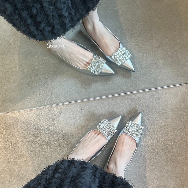 2026 moda de verano aumentó la altura de los zapatos para la noche de noche, zapatos cuadrados de botón de diamante poco profundos, zapatos punzantes, zapatos de mujer