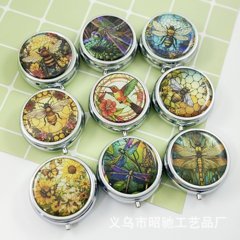 欧美滴胶金属药盒 便携圆形三格药丸盒 花朵蜻蜓收纳盒 pillbox