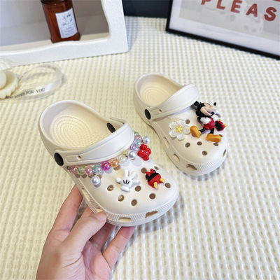 Летние мюли, нескользящие детские модные тапочки в стиле Crocs, пляжная обувь, мягкая подошва, подходят для носки на улице, в западном стиле