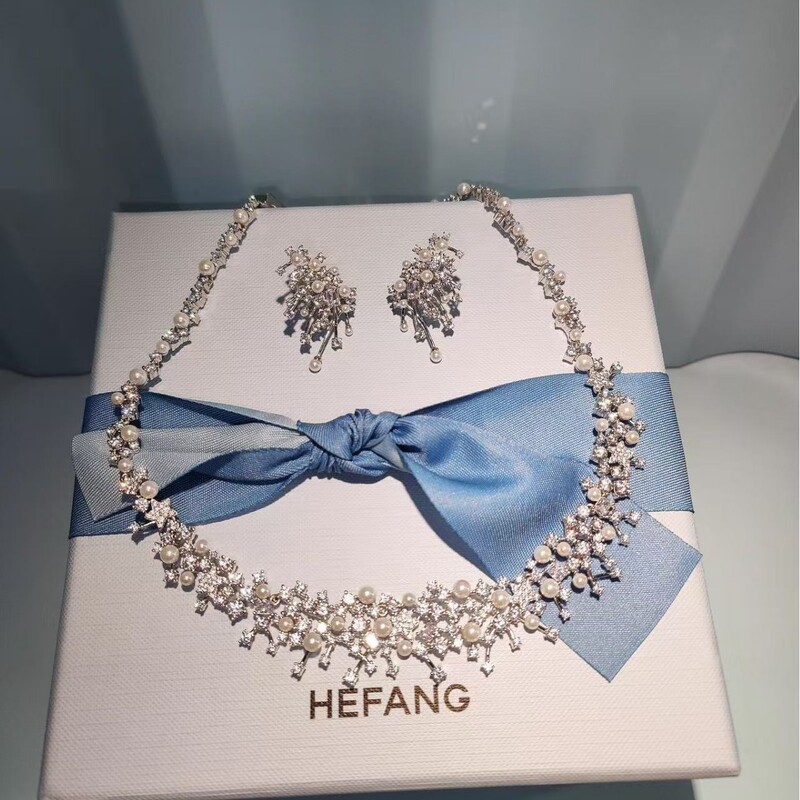 [Zhao Maijin's New Joint Product] Hefang He Fang's Bright Star Cloud Necklace Circle Mei Yiliya's Same Style Clavicle Chain