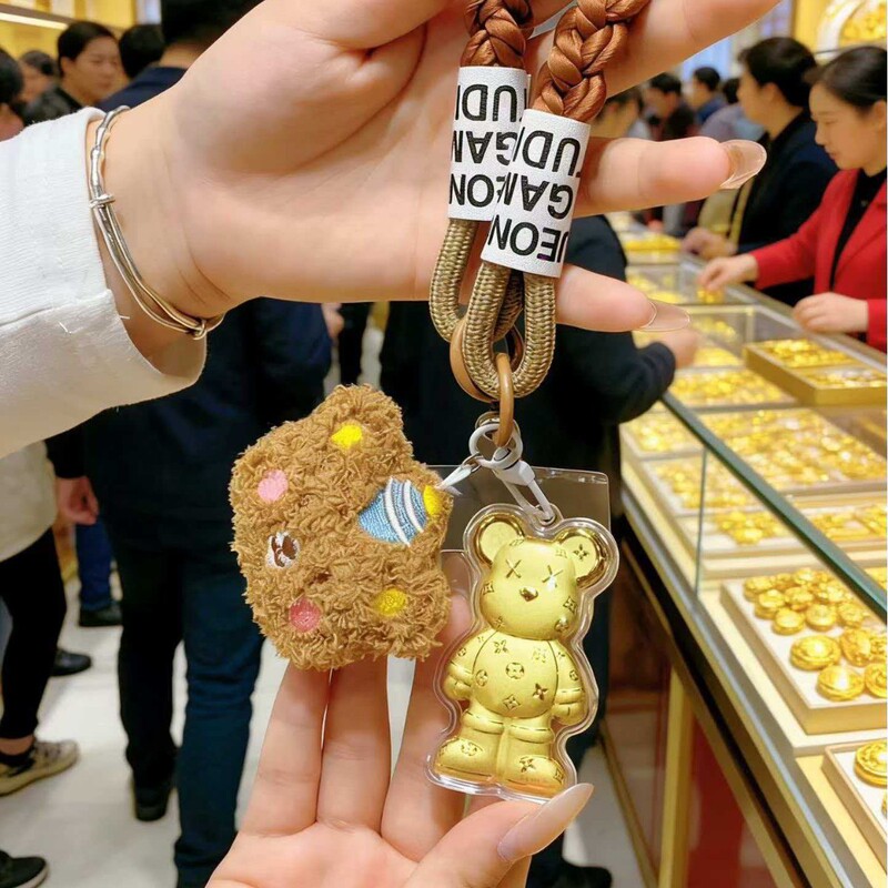 999 Pure Gold Cartoon Violent Bear Keychain with Gold, Mobile Phone Charm, Promotional Gift, Creative Gift, Popular Item in Live Streaming