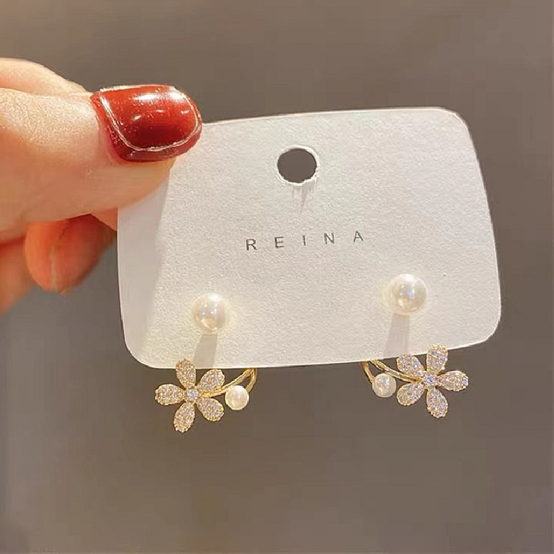 5B611 White (3)