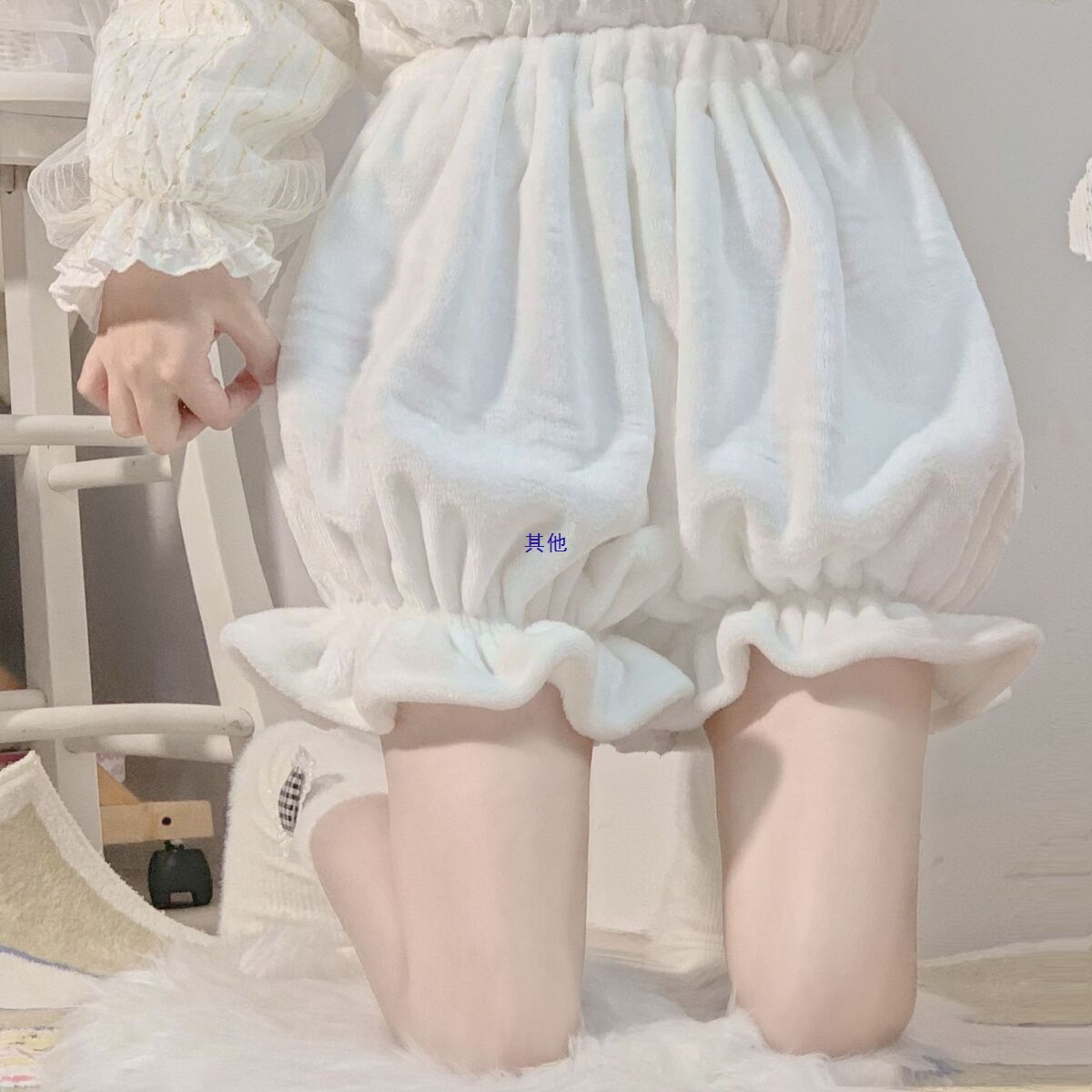 加绒南瓜裤打底裤子女秋冬季洛丽塔外穿毛绒保暖短裤灯笼裤