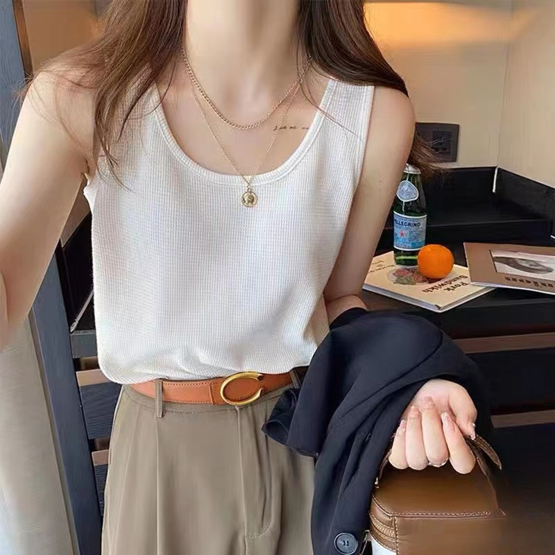 Summer Waffle Knit Camisole for Women, Plus Size, Loose Fit, Suitable for Outerwear or Layering, Sleeveless Top That Covers Side Breasts Summer Waffle Knit Camisole for Women, Plus Size, Loose Fit, Suitable for Outerwear or Layering, Sleeveless Top That Covers Side Breasts