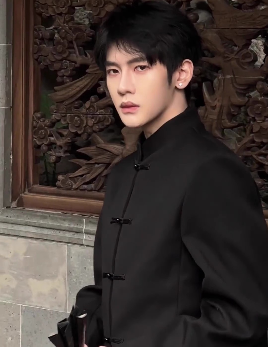 1 abito da uomo in stile cinese vintage con colletto rialzato e bottoni, design patchwork in pelle con nappe di nicchia, elegante e_voghion.com