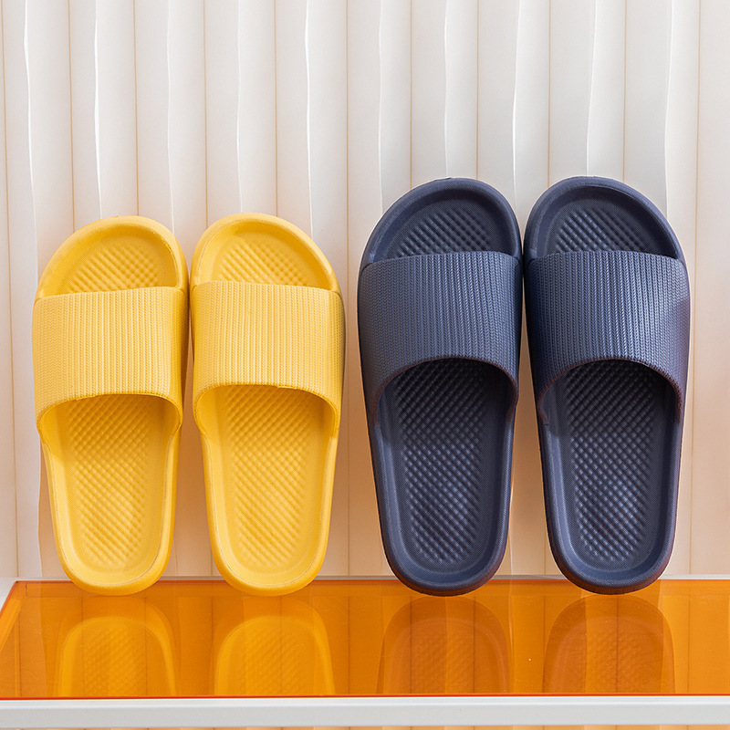 New Qida Shun Home Slippers, Summer Couple's Non-Slip Sandals, Household Bathroom Shoes for Men and Women, Wholesale Lightweight