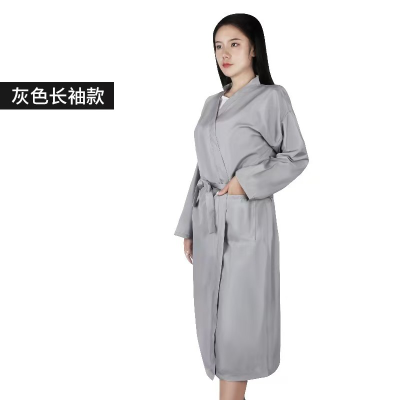 회색 긴소매