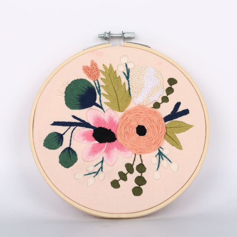 Estilo europeo fragancia floral viento suave xiangyang DIY bordado hecho a mano material paquete traje de costura