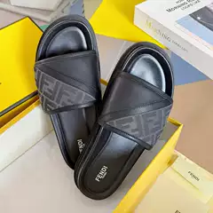 New European Style Men's Flip-Flops - Anti-Slip Cross-Band Casual Comfortable Outdoor Sandals for Summer