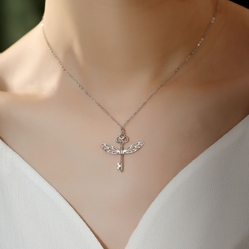 Design necklace for keys
