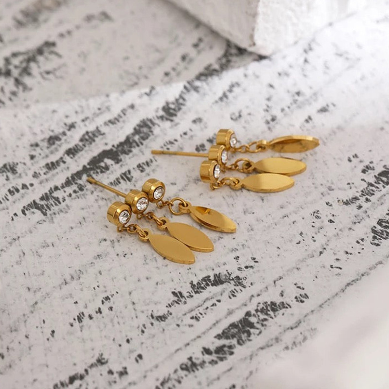 8g Weight PVD Coated Gold Plating Process 925 Sterling Silver Ear Needle Material Fashion Geometric Copper Drop Earrings Plating Rhinestones Copper Earrings