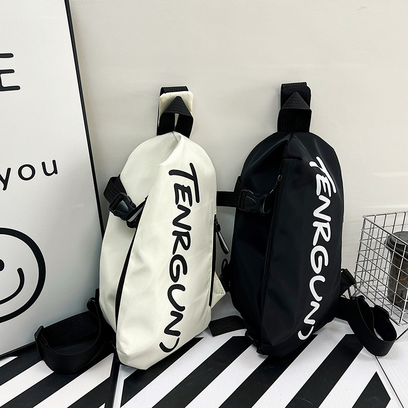 Bolsa de pecho de marca de moda ins 2024 nueva pareja de gran capacidad estilo occidental bolsa de pecho de hombro con textura bolsa de mensajero de moda