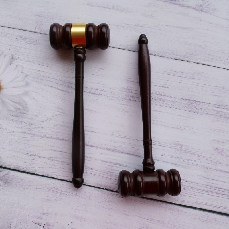 実木ハンマー裁判官ハンマーオークションハンマー法ハンマー裁判所法廷ハンマー道具マッサージハンマー子供が周玩具をつかむ|undefined