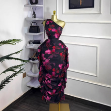 欧美跨境女装2025夏季新款无袖单肩斜领印花系带荷叶边紧身连衣裙