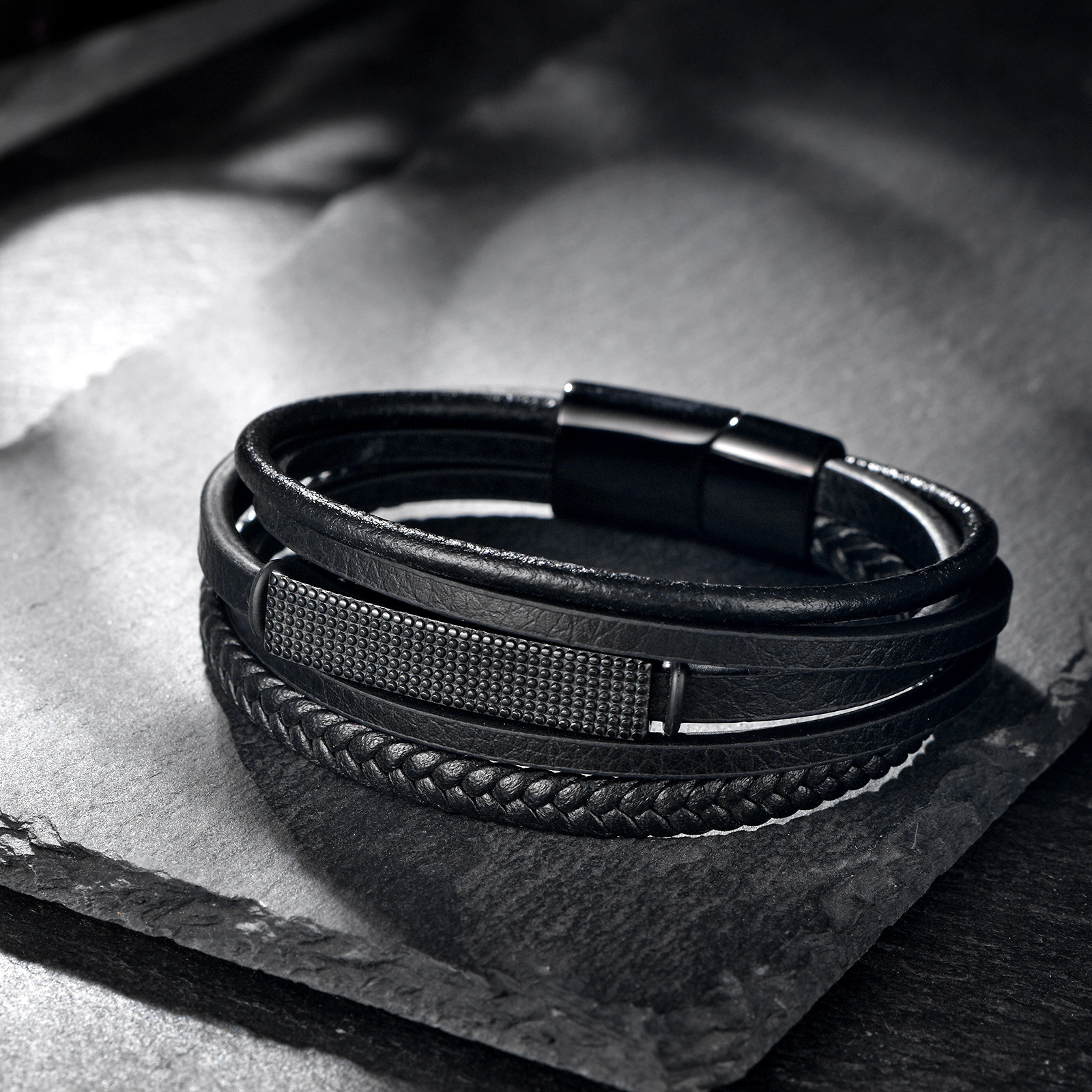 304 Stainless Steel, Pu Leather Material Solid Color Pattern Business Hip-Hop Solid Color 304 Stainless Steel Pu Leather Braid Men's Bangle Men Cord & Leather Bracelets