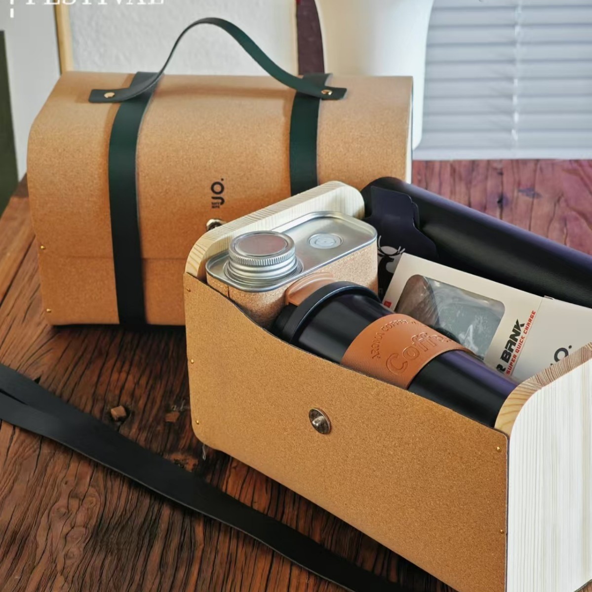 Regalos festivos, paquetes de café de corcho, paquetes de utensilios de café portátiles al aire libre, paquetes completos de café de fabricación manual.