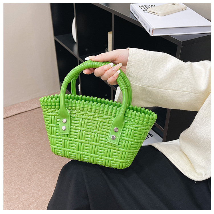 2025 New trendy and versatile crossbody mini vegetable basket jelly bag, fashionable hand-held woven bag, mini tote women's bag undefined