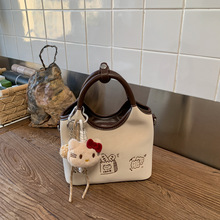 ���e���s�������Ů�¿�ٴ�ͨ��СˮͰ���͹�����μ��б���