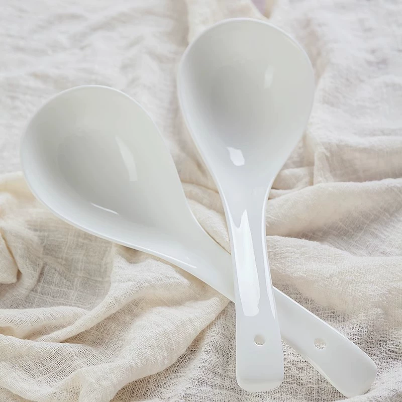 Керамическая посуда Jingdezhen белая столовая ложка с длинной ручкой для супа, костяной фарфор, большая ложка для супа подглазурная цветная ложка, большая рисовая ложка, для бытового использования