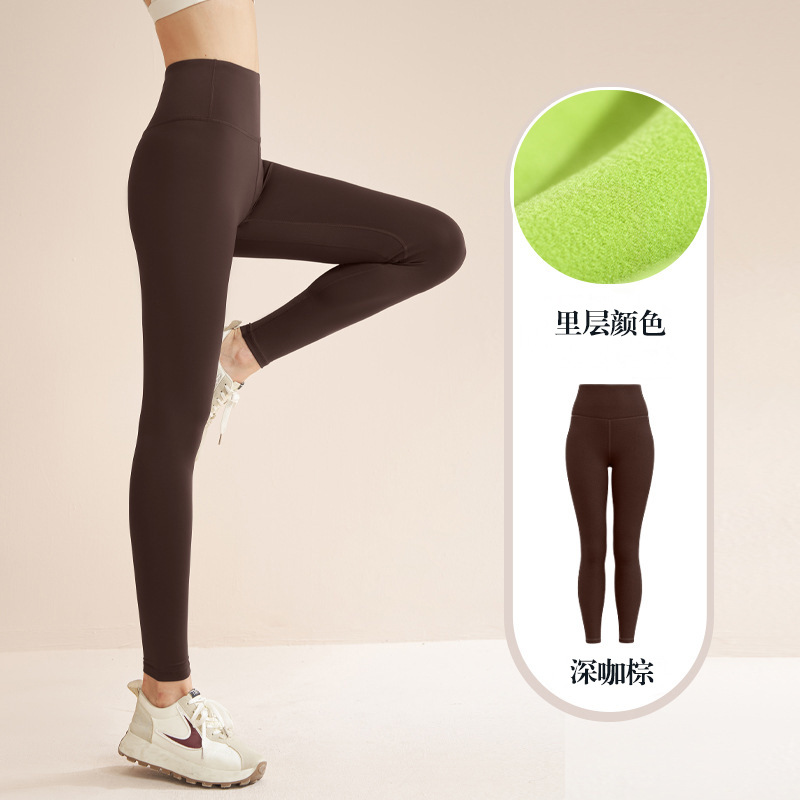 다크 다크 브라운