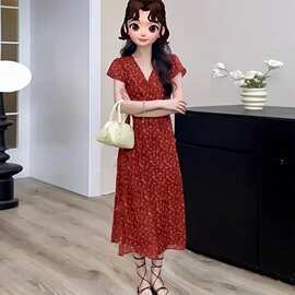法式气质红色V领碎花连衣裙子女夏季感超火别致小众长裙