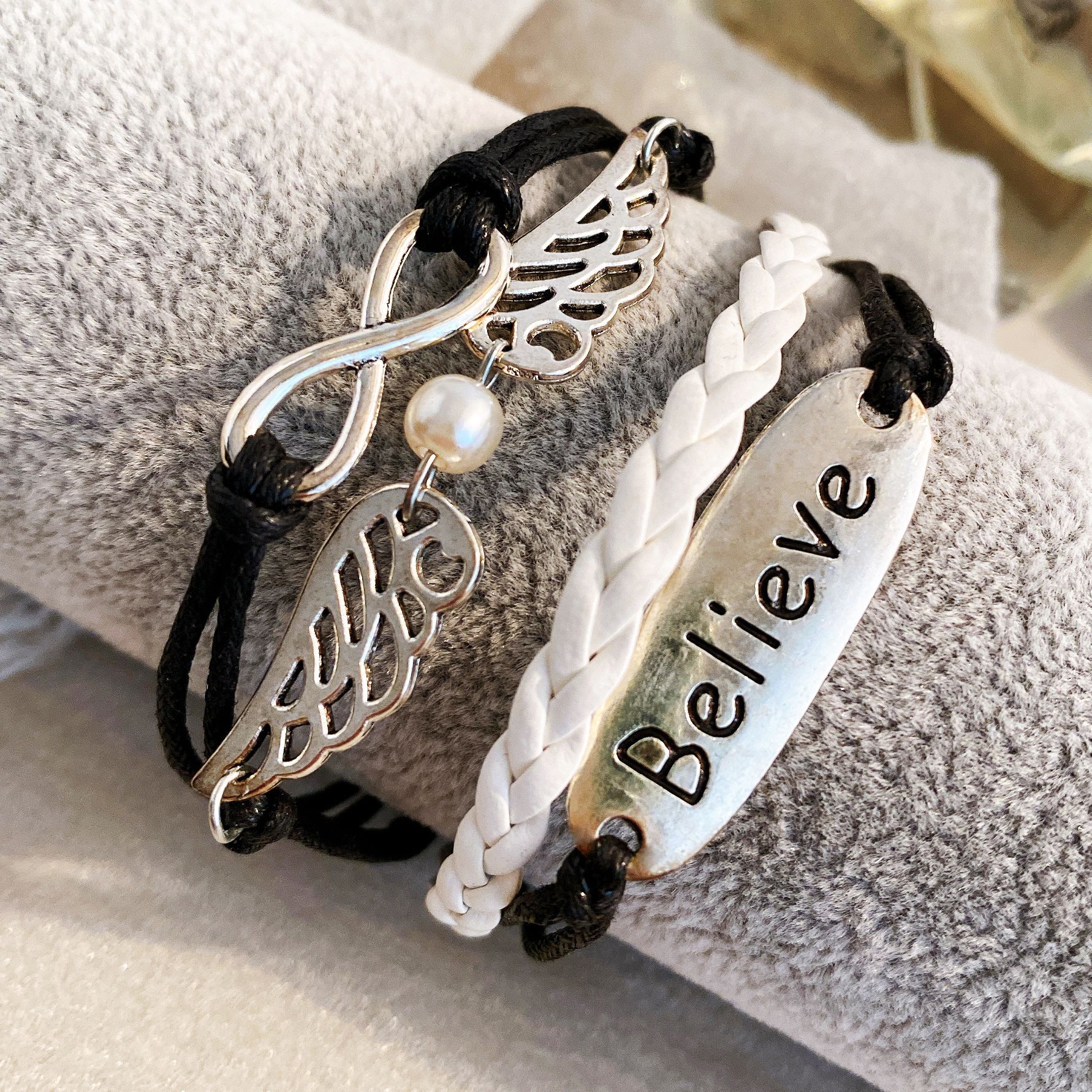 Retro Letter Pu Leather Inlay Artificial Gemstones Bracelets 5 Piece Set