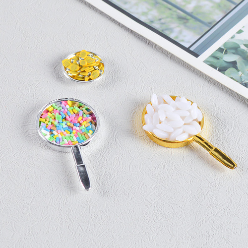 Internet celebrities recommend mini food and play tableware DIY plastic pots and spoons kitchen toys scene matching photography ornaments wholesale