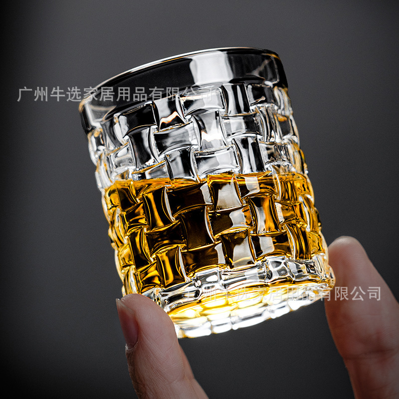 Phnom Penh 100ml Copa de vino blanco tallada Dos o dos tazas Hogar de lujo ligero tallado de vino blanco con un juego completo