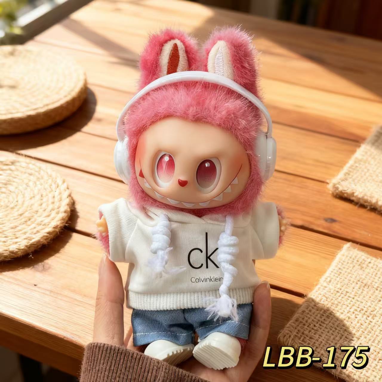 Tercera generación y cuarta generación de ropa de bebé labubu 17cm muñeca lindo trajes de ropa casual suéter