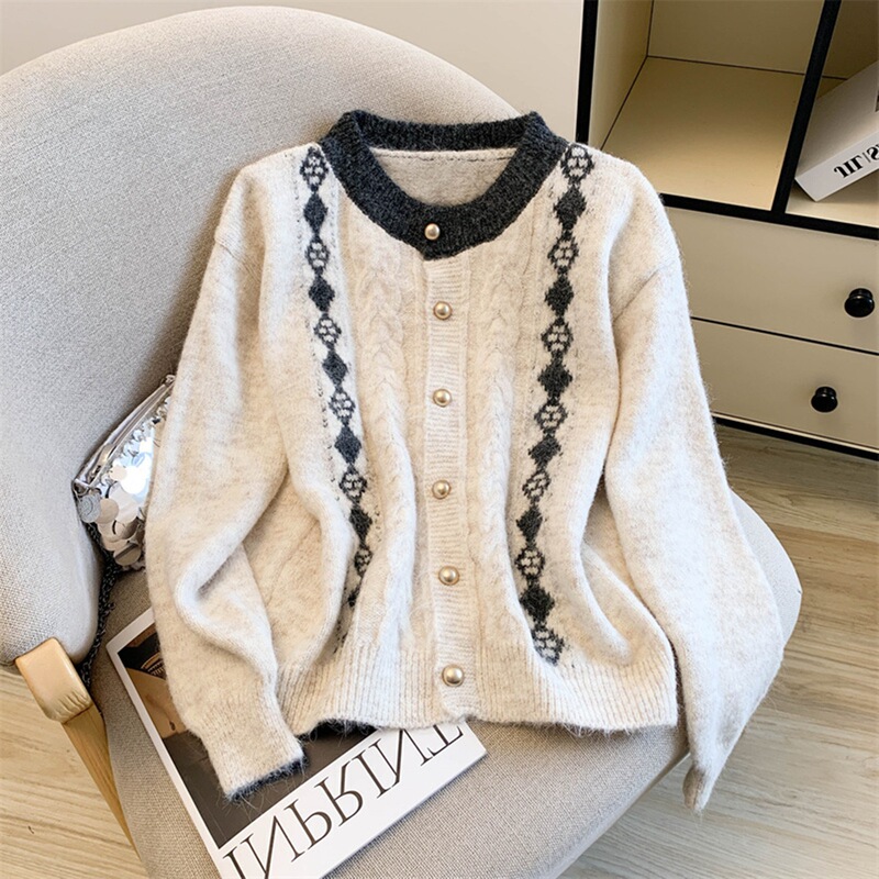 Autumn women's round-neck jacquard sweater, knitted cardigan, 2026 new design jacket, stylish top for outerwear Autumn women's round-neck jacquard sweater, knitted cardigan, 2026 new design jacket, stylish top for outerwear