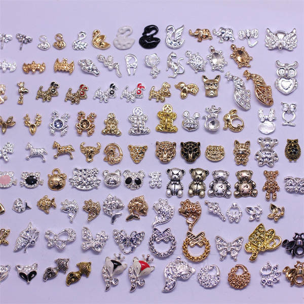 mixed metal accessory for manicure