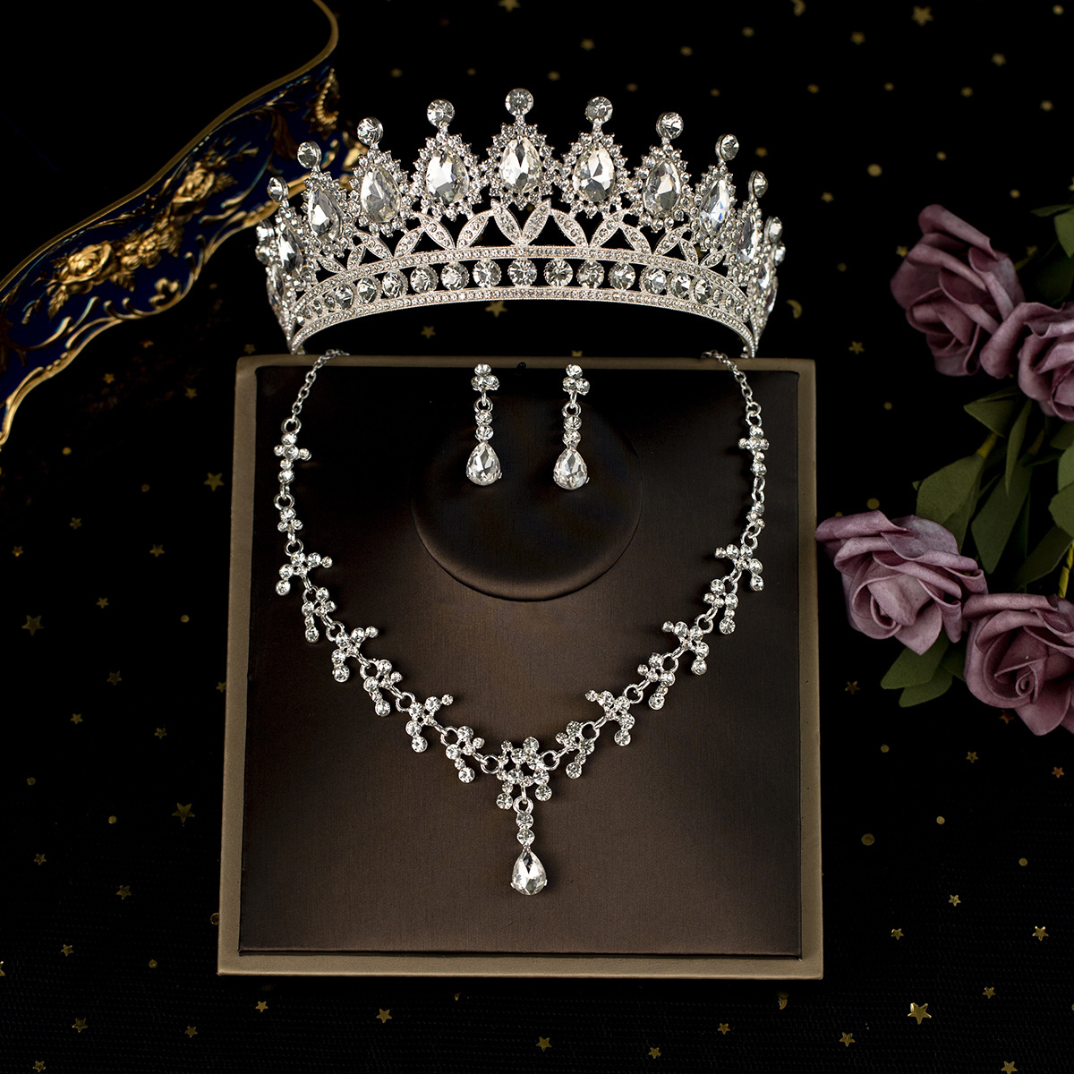 Joyería traje collar pendientes corona de la boda de tres piezas vestido de boda accesorios de la cena collar de novia al por mayor