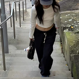 时尚休闲套装;女式T恤;毛衣