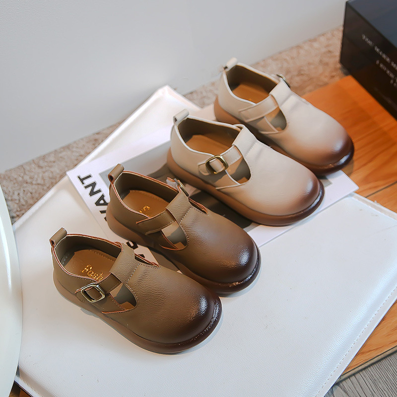 Shoes English style