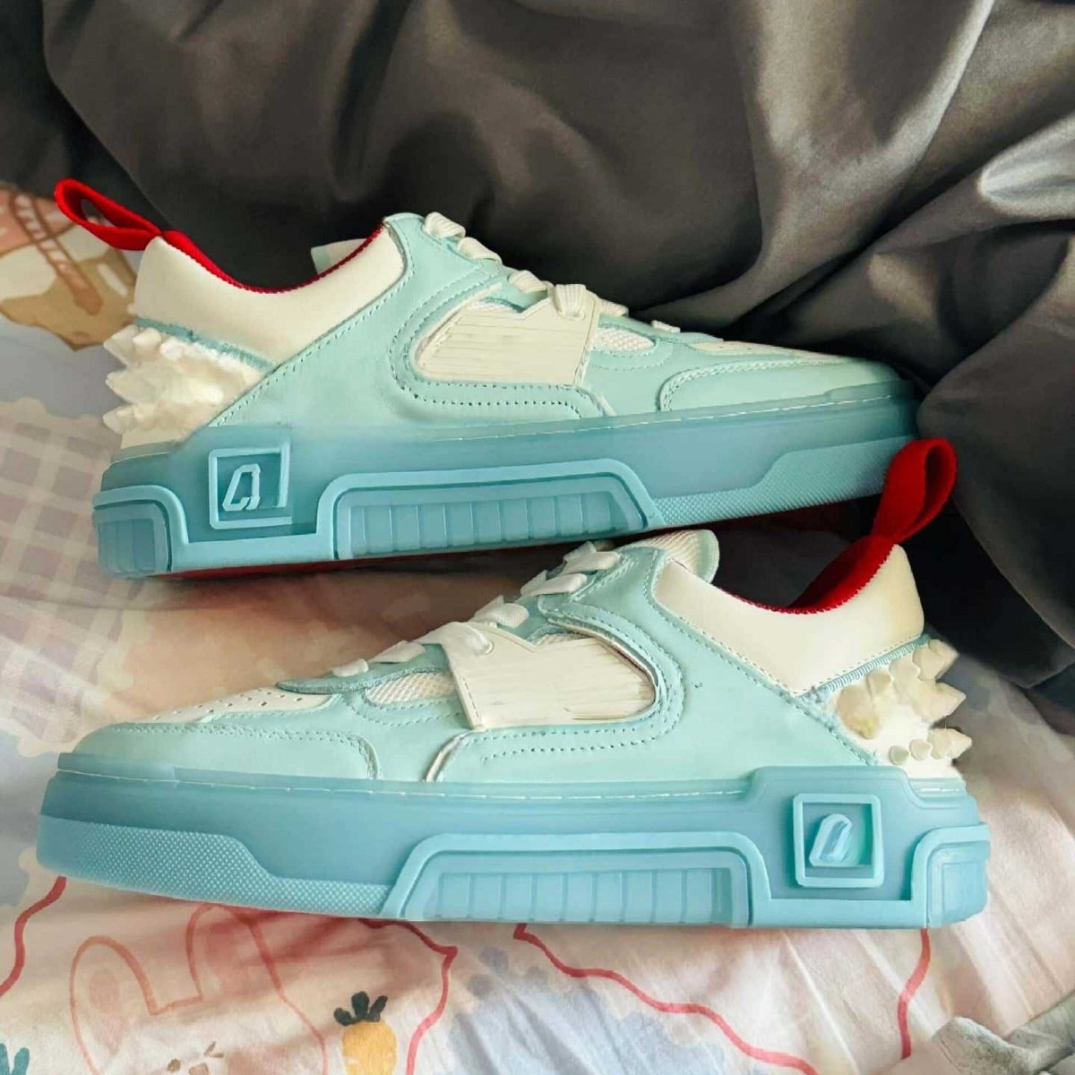 Cross-border top-tier Luoboting CL sneakers, unisex, made of calfskin, round toe, lace-up, with rivets, thick sole, low-top, trendy athletic shoes