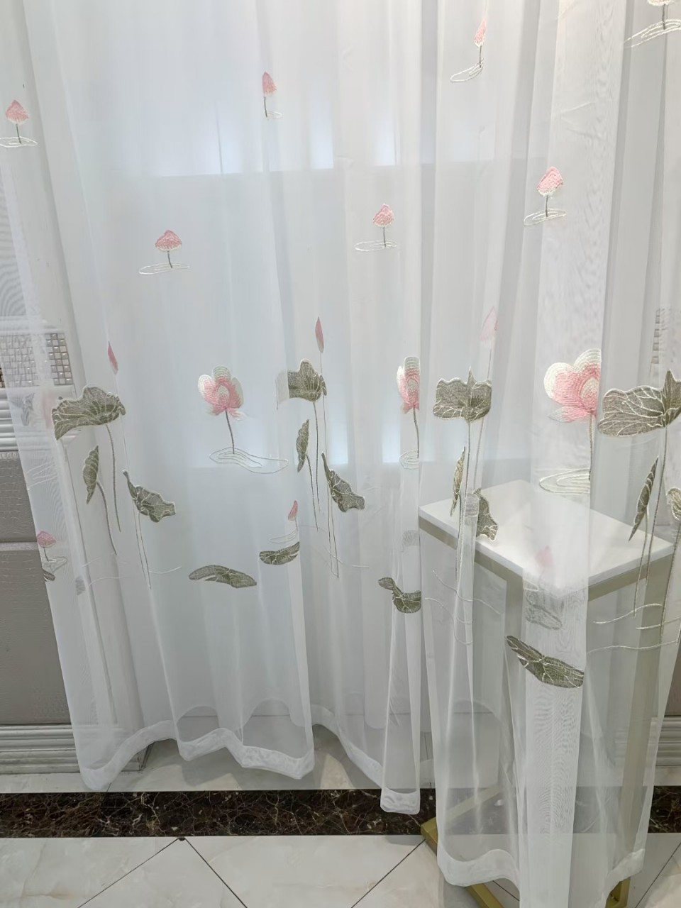 New Chinese Style Embroidered Window Screen Tea Room Beauty Salon Study Lotus Zen Finished Window Screen Manufacturer Direct Sales Balcony
