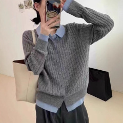 女性用フェイクツーピースニットカーディガン、スプライスラペル、春と秋の新しいスタイル、ゆったりとしたスタイル、多用途のツイストセータージャケットトップ