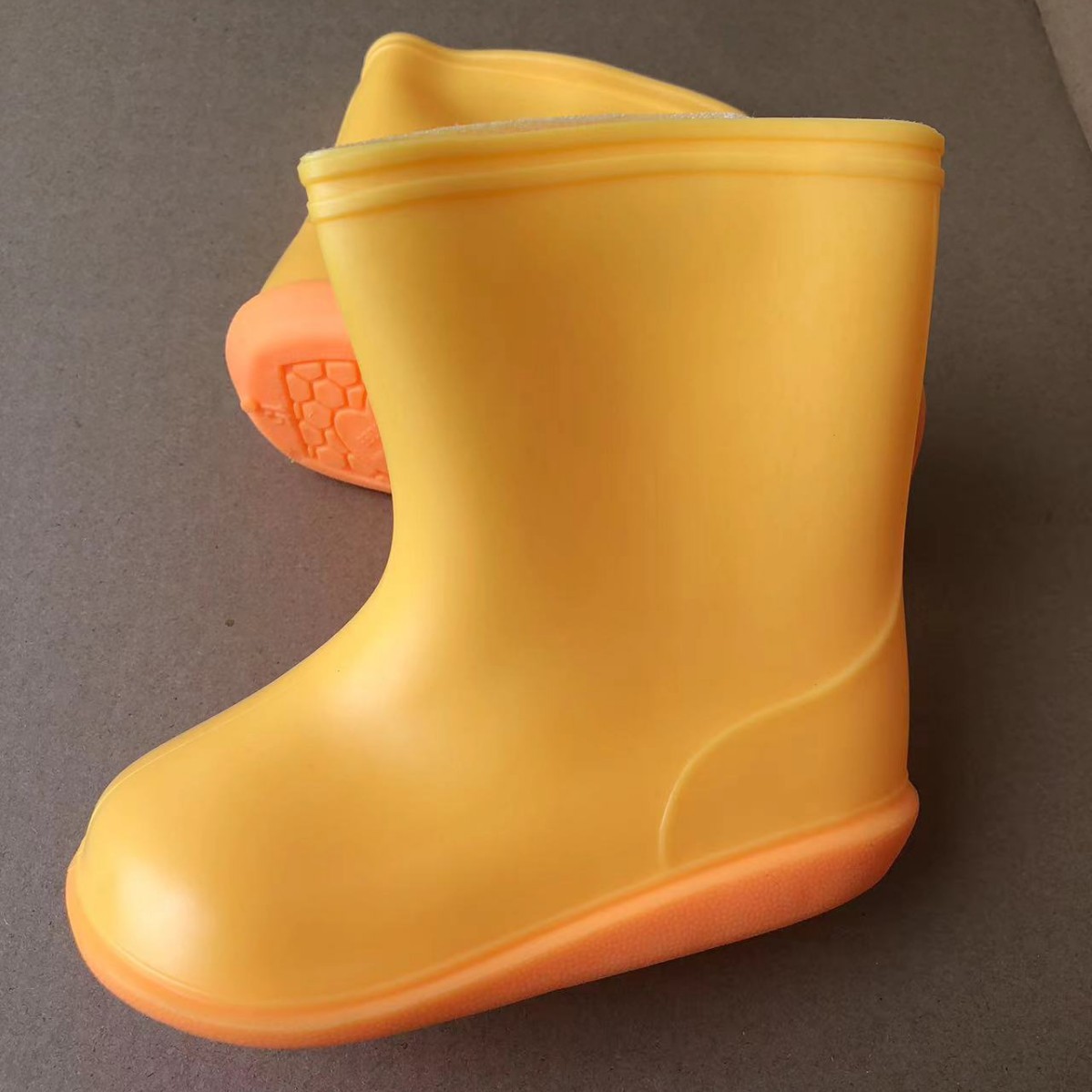 Wide-Toe Kidsren's Rain Boots for Boys and Girls, Baby Rain Boots for Infants and Toddlers 1-6 Years Old, Water Shoes, Rubber Shoes, Water Shoes, Spring and Summer