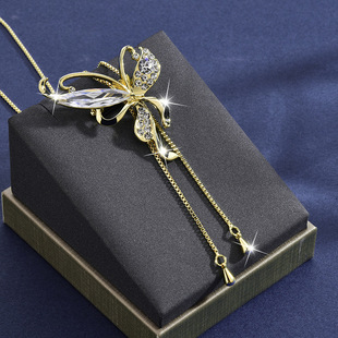 Light luxury fashion butterfly sweater chain long simple all-match elegant high-end autumn and winter pendant women's necklace accessories wholesale