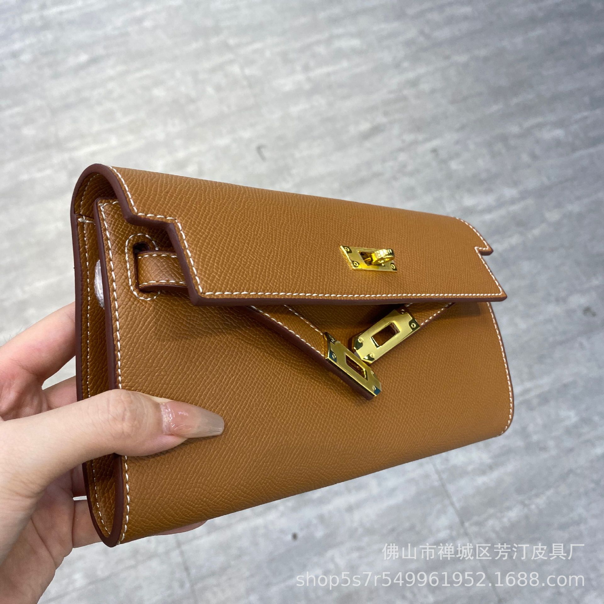 凯利横款钱包斜挎