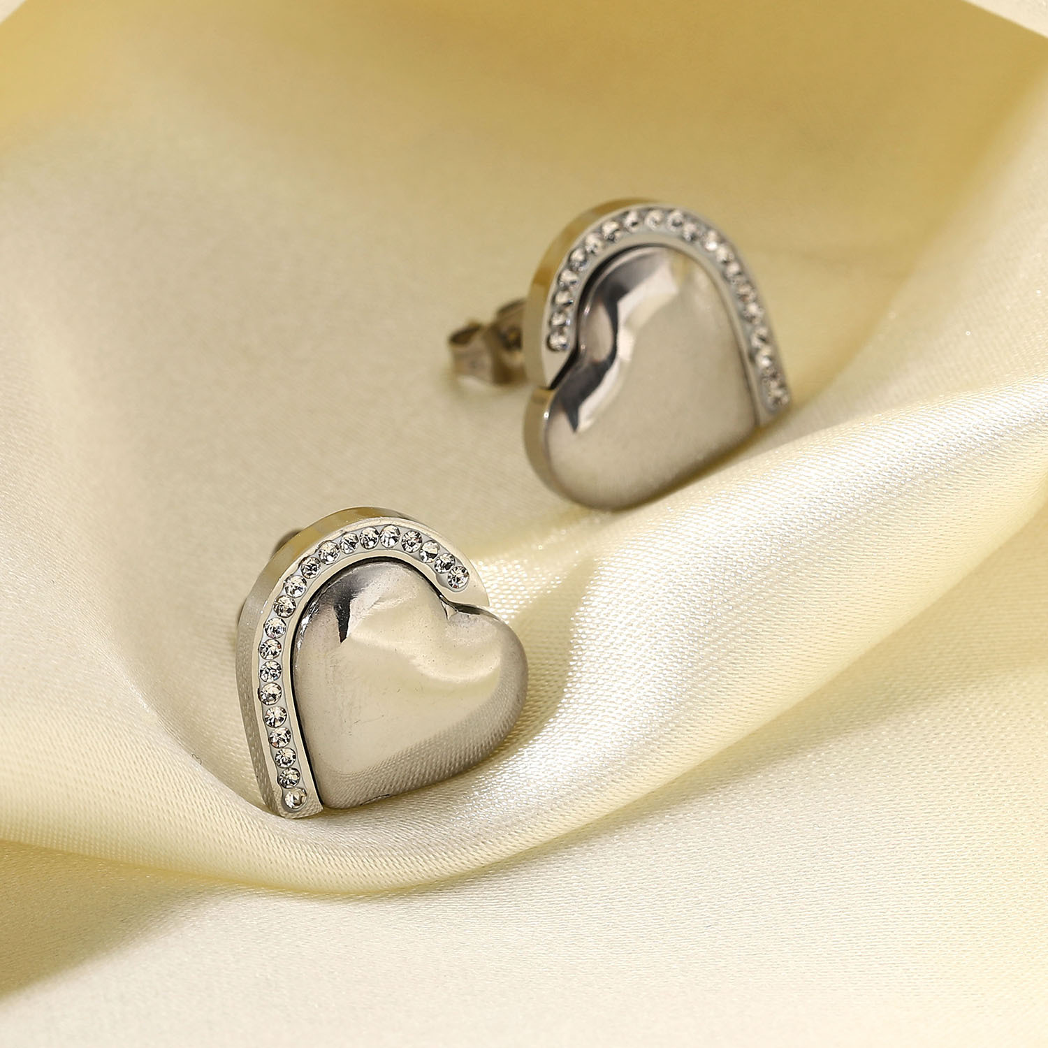 Simple Creative 14k Color Inlaid Zirconium Heart Stainless Steel Earrings display picture 6