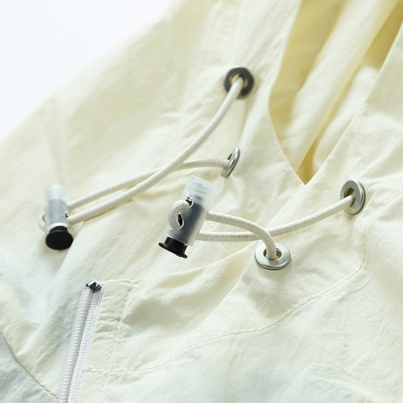 Hombres y mujeres 2024 nuevas parejas de verano ropa de protección solar para hombres y mujeres ventilación anti-UV abrigo al aire libre al por mayor