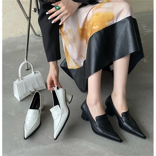 2025 Spring New Pointed Toe Shoes Women's Shoes Thick Heel Medium Heel British Style Loafers Slip-On High Heel Small Leather Shoes
