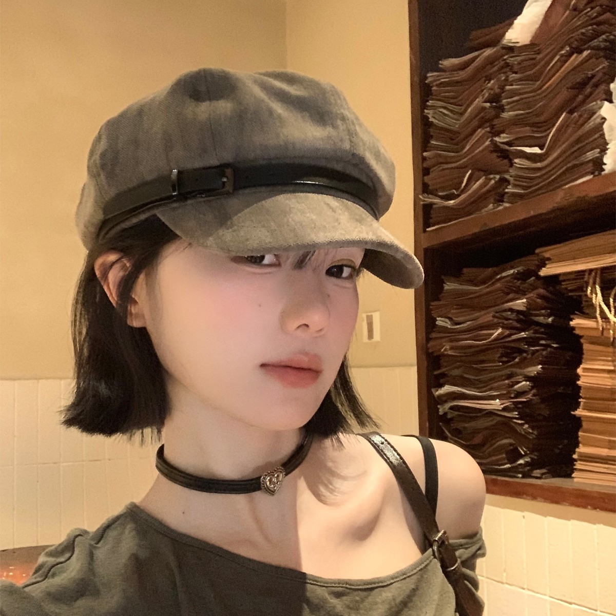 日系复古皮带扣麂皮贝雷帽女文艺百搭大头围显脸小云朵画家帽子潮