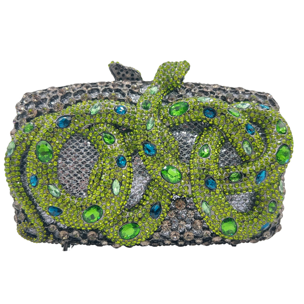 Serpiente verde de fondo gris